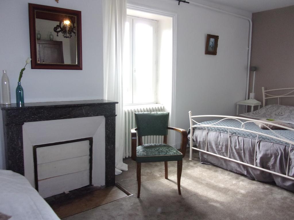 Chambres D'Hotes Le Besset ทิแยร์ ภายนอก รูปภาพ